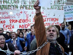 Waarom het geldsysteem slechts een slavenketting is en hoe Griekenland het mikpunt werd
